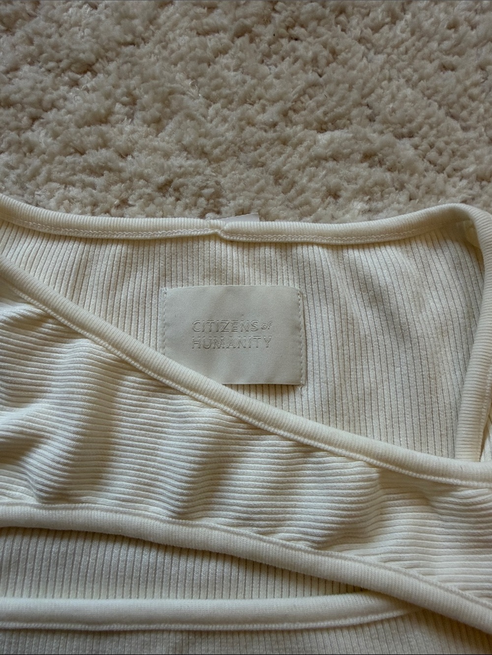 Citizens Of Humanity iris Cream Asymmetric Cutout Long-Sleeve Top - Picture 2 of 4